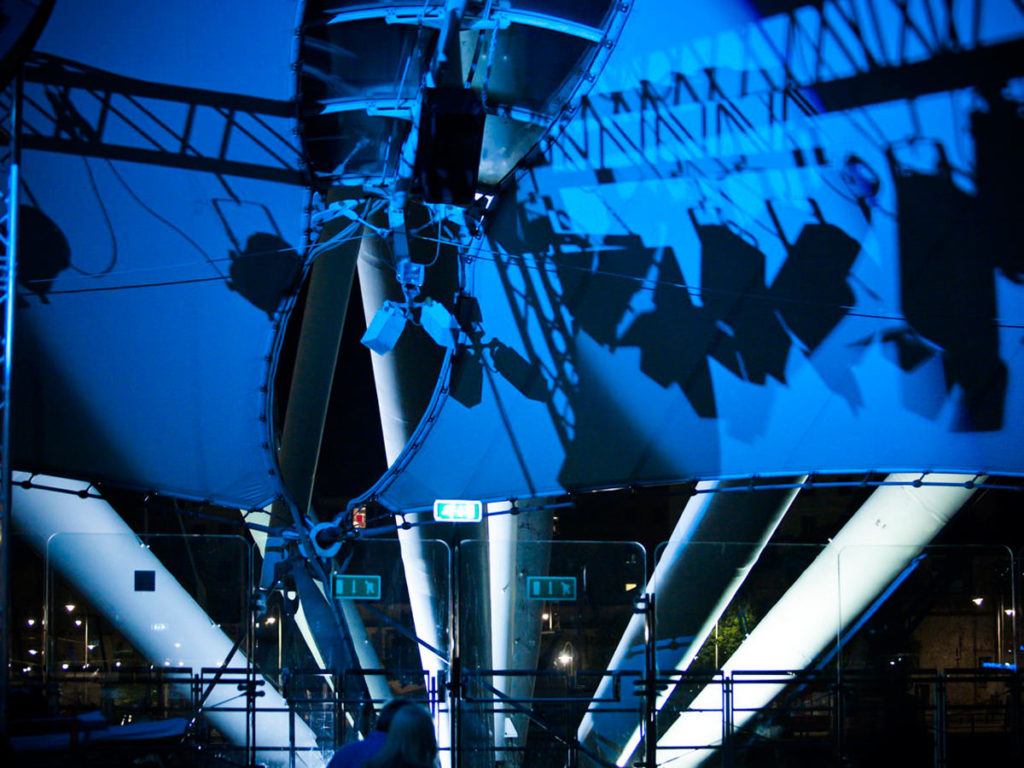 ombre-piazza-delle-feste-estatespettacolo-genova