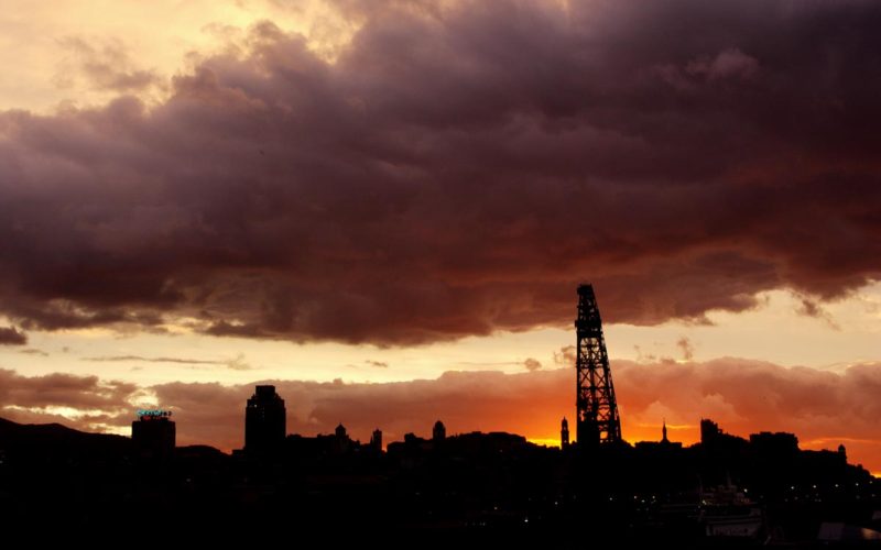 Le gru del Porto Antico