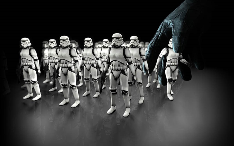 Guerre Stellari – Play risveglia la “Forza”