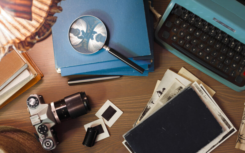 Romanzi gialli al Porto Antico: ecco tre investigatori che hanno indagato in area.