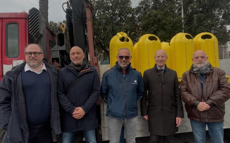 Parte oggi nell’area del Porto Antico di Genova la raccolta differenziata per il pubblico